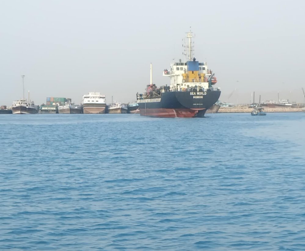 Somalia Demands Release of Military Vessel Seized by Puntland Authorities